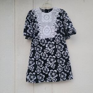 Zara floral embroidered tunic dress womens sz med blk/ Wht